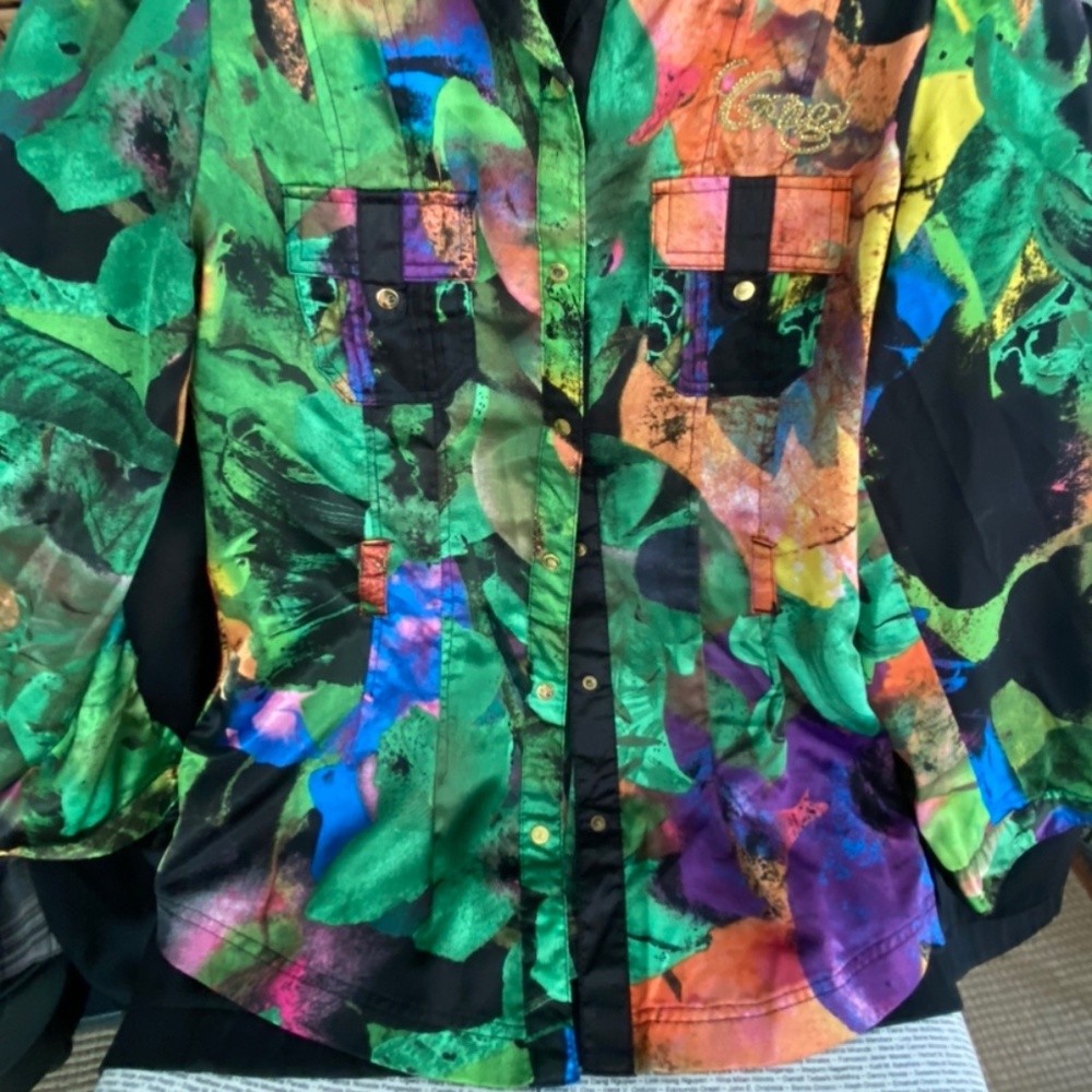 Shirt - Picture 3 of 3